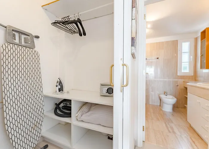 Brilliant Veril Del Duque With Heated Pool Apartament *