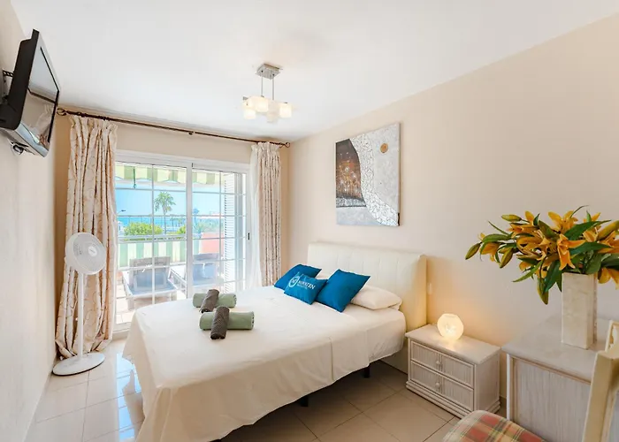 Brilliant Veril Del Duque With Heated Pool * Адехе